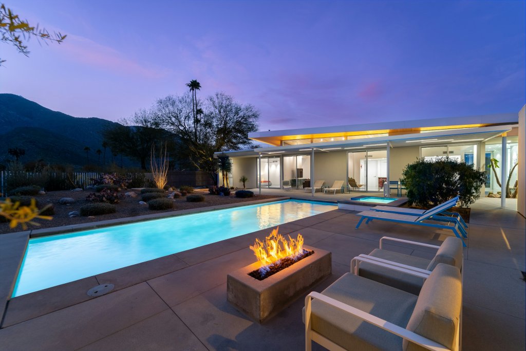 Luxury home in Dove Mountain, communities in Marana, Victoria Eves REALTOR® Luxury home